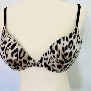 Victoria’s Secret Very Sexy Push Up Bra 32D Leopard